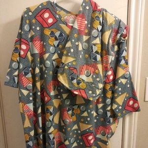 LULAROE DISNEY OUTFIT (MED IRMA/TC LEGGINGS)